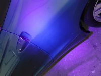 چراغ UV برای تشخیص رنگ ماشین